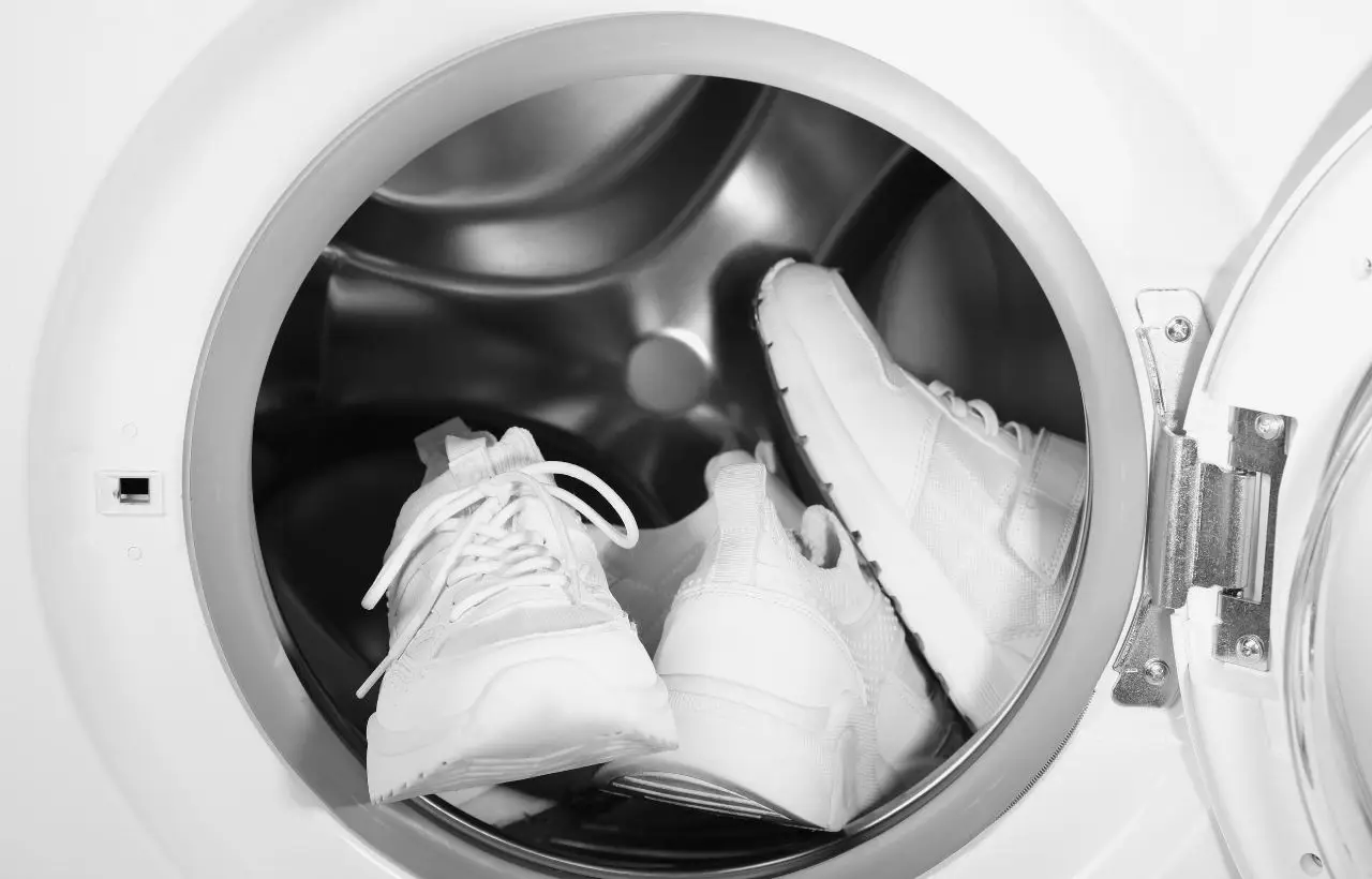Come pulire le scarpe da ginnastica in lavatrice